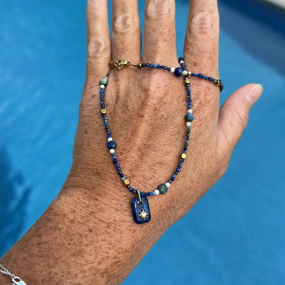 Dainty blue lapis and gold necklace - Picture 8 of 10